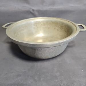 10" Silver Seal Hammered Aluminum Pot Bowl Century Metalcraft Corp 1940s Vintage